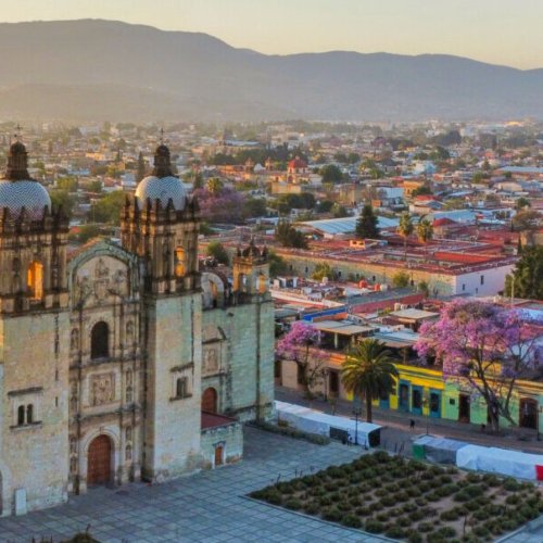 <b>Escapade à Oaxaca, </b><br>de la ville animée aux plages paisibles