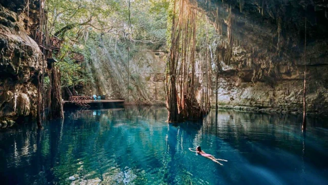 cenote San Juan - Yucatan 